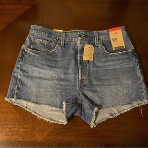 🆕 Levi’s | classic 501 jean frayed hem shorts | size 32